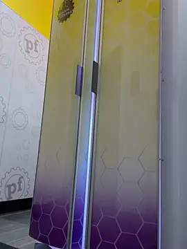 avarckssss online show from September 15, 2025, 12:21 am