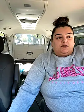 avarckssss online show from September 23, 2025, 7:17 pm