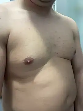 Tratto bianco002 online show from December 30, 2024, 7:00 pm