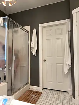 Snapshot of Bluemage710 chatting on November 25, 2025, 3:45 pm Bluemage710 online show from November 25, 2025, 3:45 pm