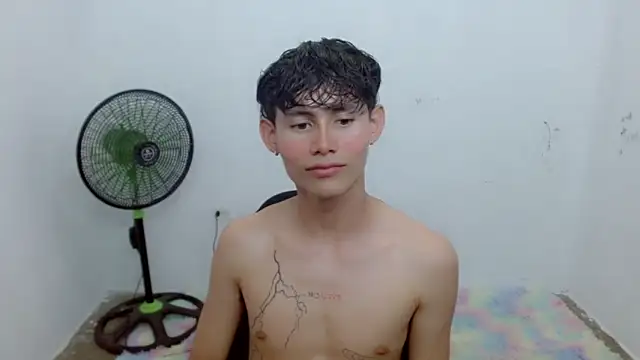 tanjiro cute online show from March 21, 2025, 12:51 am