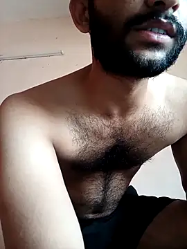 Snapshot of Vignesh3246 chatting on December 5, 2025, 10:35 am Vignesh3246 online show from December 5, 2025, 10:35 am