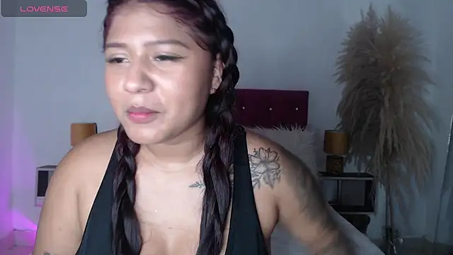 alinakiss online show from January 12, 2025, 3:49 am