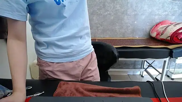 Snapshot of HotQueen chatting on October 30, 2025, 3:30 am HotQueen online show from October 30, 2025, 3:30 am