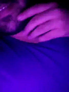 smartboy010101 online show from December 2, 2024, 5:37 pm