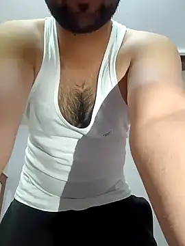 smartboy010101 online show from March 23, 2025, 7:42 am