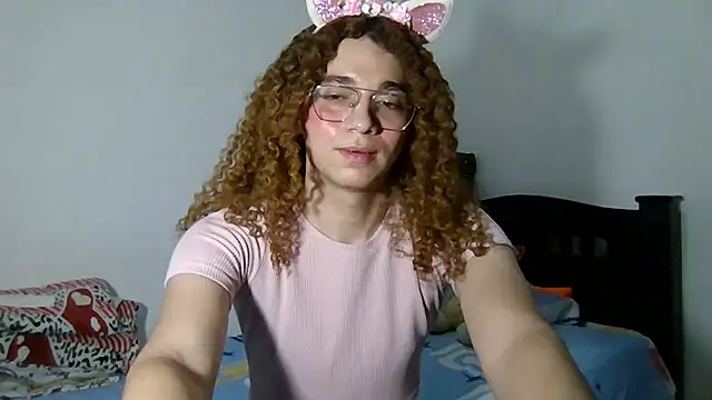 Snapshot of CELESSTESeductora chatting on February 12, 2025, 6:51 pm CELESSTESeductora online show from February 12, 2025, 6:51 pm