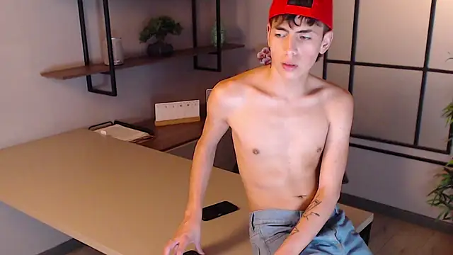 Snapshot of MattiDeLuca chatting on December 19, 2024, 2:46 pm MattiDeLuca online show from December 19, 2024, 2:46 pm