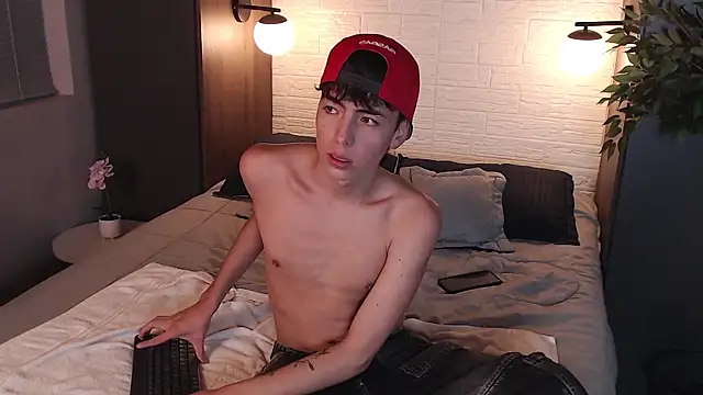 Snapshot of MattiDeLuca chatting on December 28, 2024, 11:41 am MattiDeLuca online show from December 28, 2024, 11:41 am