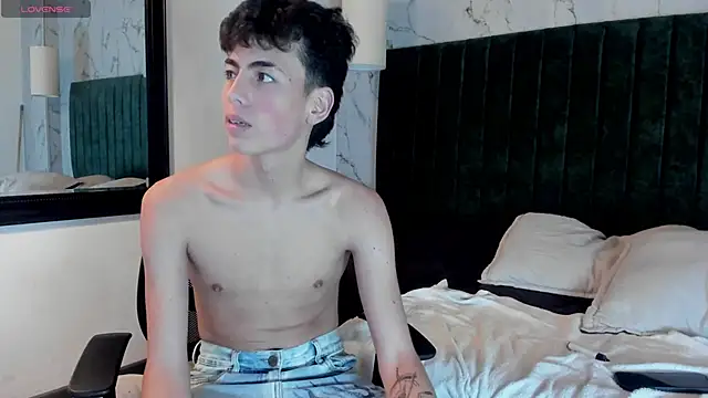 Snapshot of MattiDeLuca chatting on January 24, 2025, 5:53 pm MattiDeLuca online show from January 24, 2025, 5:53 pm