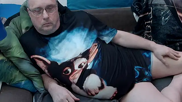 Snapshot of Manfred1012 chatting on February 6, 2025, 6:40 am Manfred1012 online show from February 6, 2025, 6:40 am