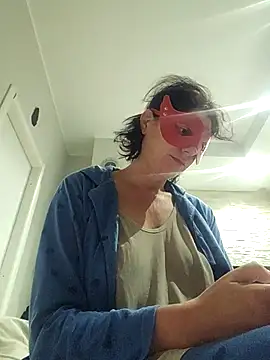 Vagabondainnamorata online show from November 13, 2025, 3:38 am