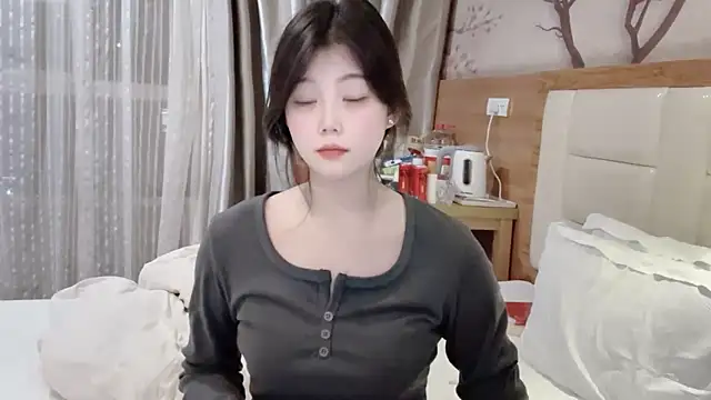 yangyang-1115 online show from February 11, 2025, 1:09 pm