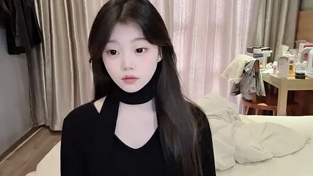 yangyang-1115 online show from March 6, 2025, 9:03 am