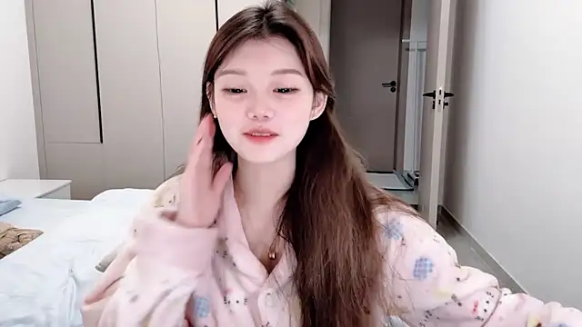 yangyang-1115 online show from October 19, 2025, 5:08 am