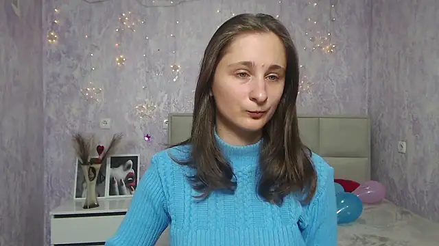 Snapshot of MichelLeee chatting on January 15, 2025, 12:04 pm MichelLeee online show from January 15, 2025, 12:04 pm
