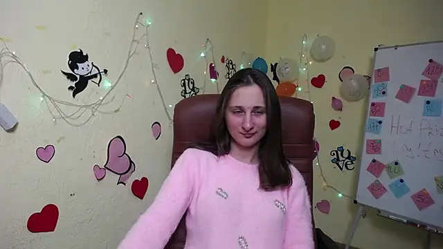 Snapshot of MichelLeee chatting on February 10, 2025, 12:08 pm MichelLeee online show from February 10, 2025, 12:08 pm
