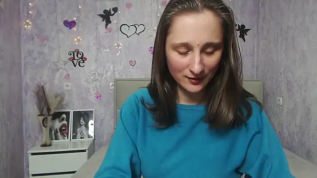 Snapshot of MichelLeee chatting on March 3, 2025, 3:20 pm MichelLeee online show from March 3, 2025, 3:20 pm