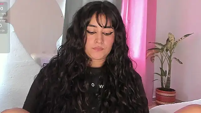 Lady Rey online show from February 22, 2025, 4:09 pm