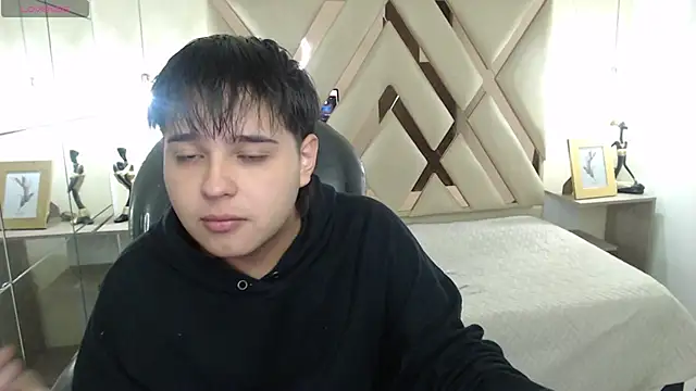 Snapshot of AndrewPherson chatting on January 16, 2025, 12:20 pm AndrewPherson online show from January 16, 2025, 12:20 pm