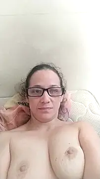 Snapshot of nicolle_milf1978 chatting on November 5, 2025, 1:33 pm nicolle milf1978 online show from November 5, 2025, 1:33 pm