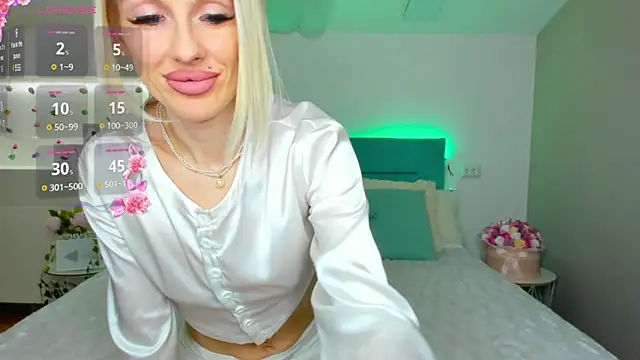 Snapshot of Lana_kitty__ chatting on February 27, 2025, 9:25 pm Lana kitty   online show from February 27, 2025, 9:25 pm