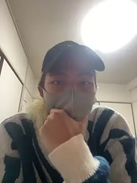 Snapshot of Manato_jp_1215 chatting on December 5, 2024, 8:22 am Manato jp 1215 online show from December 5, 2024, 8:22 am