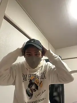 Snapshot of Manato_jp_1215 chatting on December 12, 2024, 3:48 pm Manato jp 1215 online show from December 12, 2024, 3:48 pm