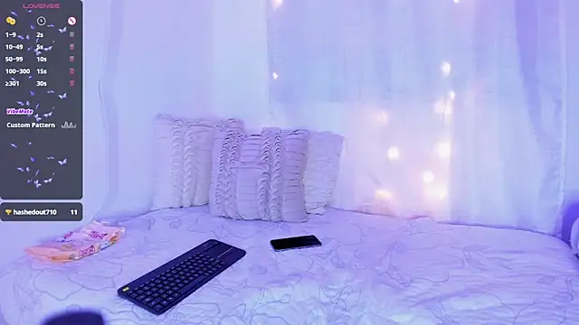 Snapshot of Aria_uwu chatting on January 5, 2025, 4:25 am Aria uwu online show from January 5, 2025, 4:25 am