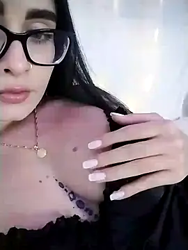 Snapshot of Aria_uwu chatting on January 10, 2025, 5:47 am Aria uwu online show from January 10, 2025, 5:47 am