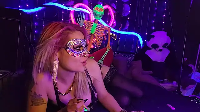 anonymouszN online show from September 14, 2025, 8:08 pm