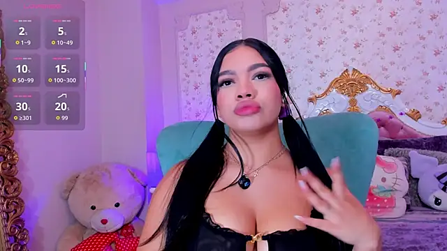 Snapshot of AllissonJames chatting on October 17, 2025, 11:13 am AllissonJames online show from October 17, 2025, 11:13 am