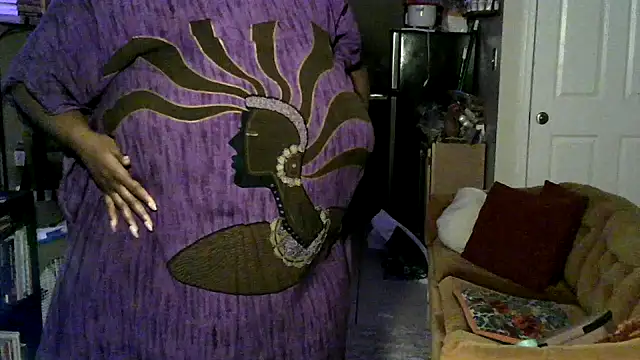 Snapshot of BigKittyRaven chatting on December 7, 2024, 2:42 am BigKittyRaven online show from December 7, 2024, 2:42 am