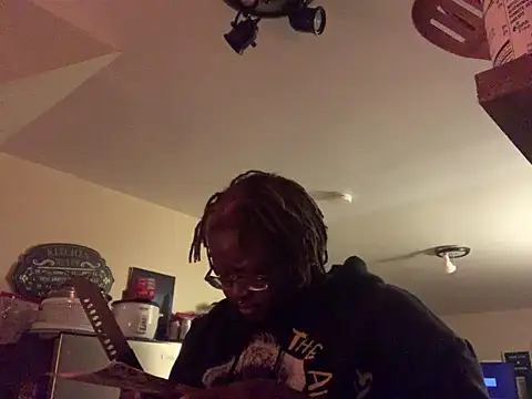 Snapshot of BigKittyRaven chatting on December 9, 2024, 10:41 pm BigKittyRaven online show from December 9, 2024, 10:41 pm