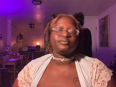 Snapshot of BigKittyRaven chatting on December 10, 2024, 4:56 am BigKittyRaven online show from December 10, 2024, 4:56 am