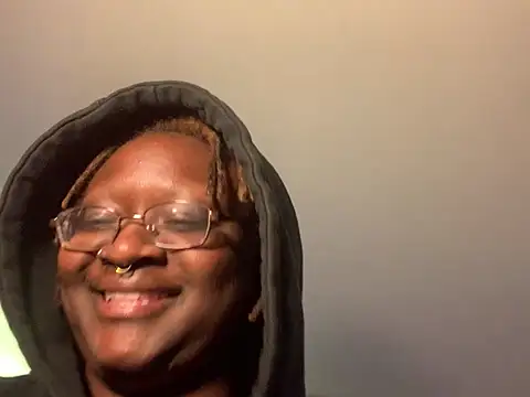 Snapshot of BigKittyRaven chatting on December 20, 2024, 3:25 am BigKittyRaven online show from December 20, 2024, 3:25 am