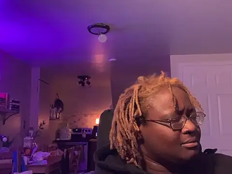 Snapshot of BigKittyRaven chatting on December 25, 2024, 2:25 am BigKittyRaven online show from December 25, 2024, 2:25 am