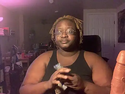 Snapshot of BigKittyRaven chatting on February 7, 2025, 4:37 am BigKittyRaven online show from February 7, 2025, 4:37 am