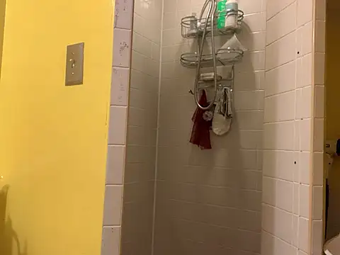 Snapshot of BigKittyRaven chatting on February 8, 2025, 8:32 pm BigKittyRaven online show from February 8, 2025, 8:32 pm