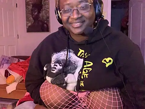 Snapshot of BigKittyRaven chatting on February 15, 2025, 7:16 am BigKittyRaven online show from February 15, 2025, 7:16 am