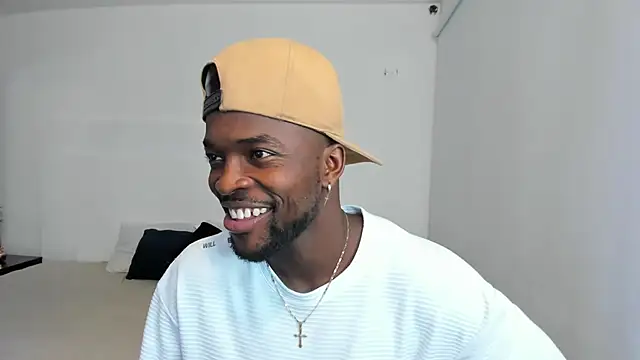 Dylan Taylor online show from March 12, 2025, 3:02 am