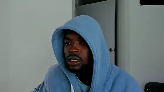 Dylan Taylor online show from November 2, 2025, 3:31 am