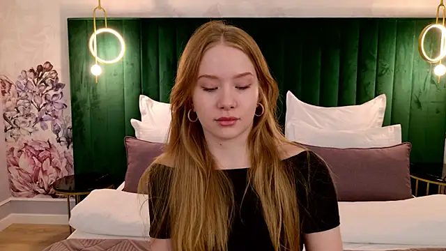 MichelleReid online show from March 13, 2025, 3:11 am