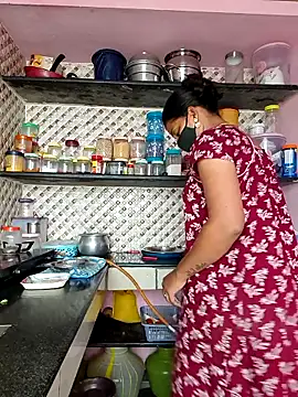 Tamil Shalini Lustyy online show from October 21, 2025, 3:18 am