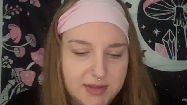 Snapshot of thickgingergoddess chatting on February 7, 2025, 9:26 pm thickgingergoddess online show from February 7, 2025, 9:26 pm