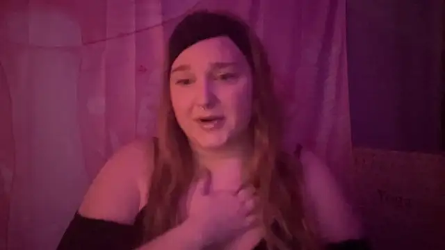 Snapshot of thickgingergoddess chatting on March 13, 2025, 4:12 pm thickgingergoddess online show from March 13, 2025, 4:12 pm