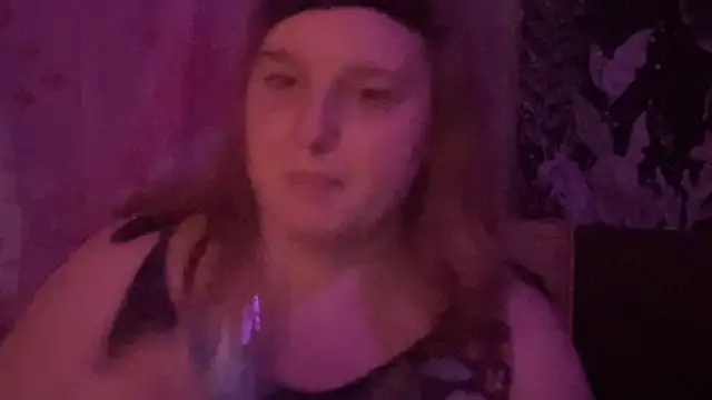 Snapshot of thickgingergoddess chatting on March 15, 2025, 1:18 pm thickgingergoddess online show from March 15, 2025, 1:18 pm