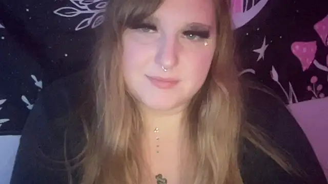 Snapshot of thickgingergoddess chatting on March 18, 2025, 3:42 am thickgingergoddess online show from March 18, 2025, 3:42 am