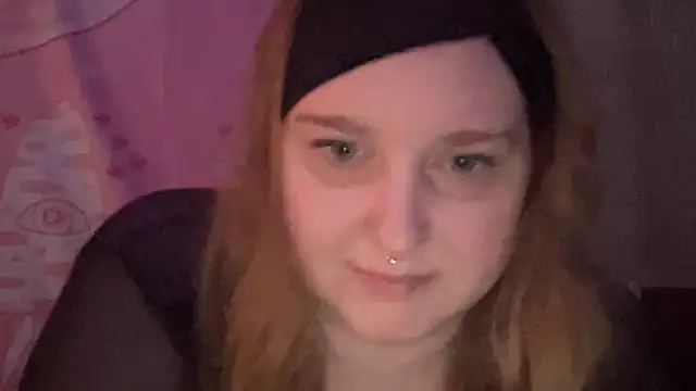 Snapshot of thickgingergoddess chatting on March 22, 2025, 9:42 pm thickgingergoddess online show from March 22, 2025, 9:42 pm