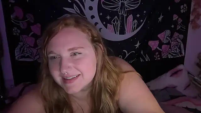 Snapshot of thickgingergoddess chatting on September 27, 2025, 4:17 am thickgingergoddess online show from September 27, 2025, 4:17 am